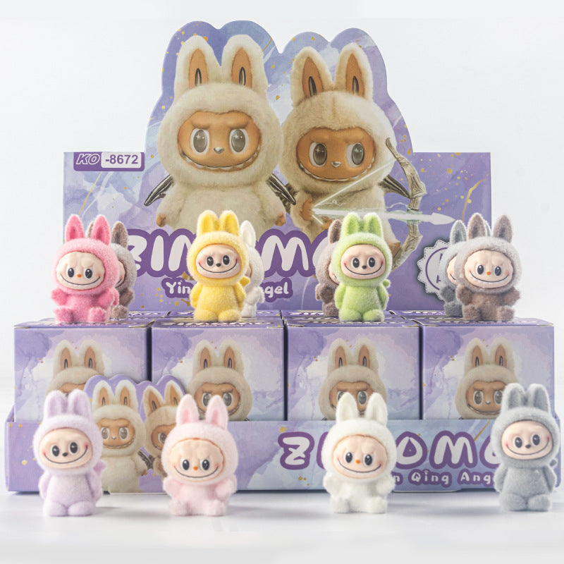 A Flocking small ornaments doll