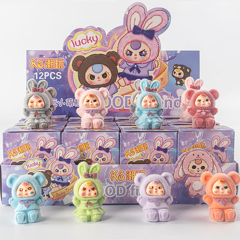 A Flocking small ornaments doll